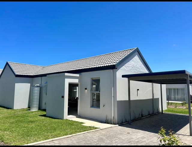 2 BEDROOM SIMPLEX FOR SALE IN SHEFFIELD BEACH